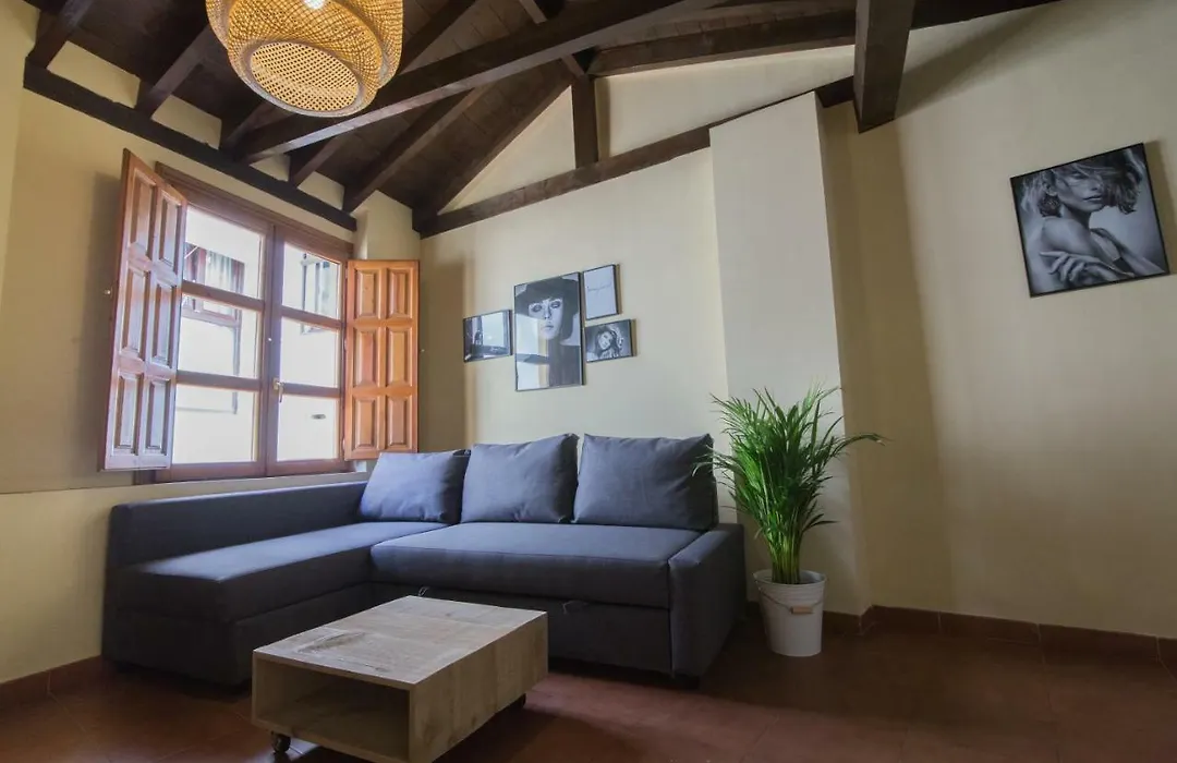 Apartamentos Nahira Suites 3000-1